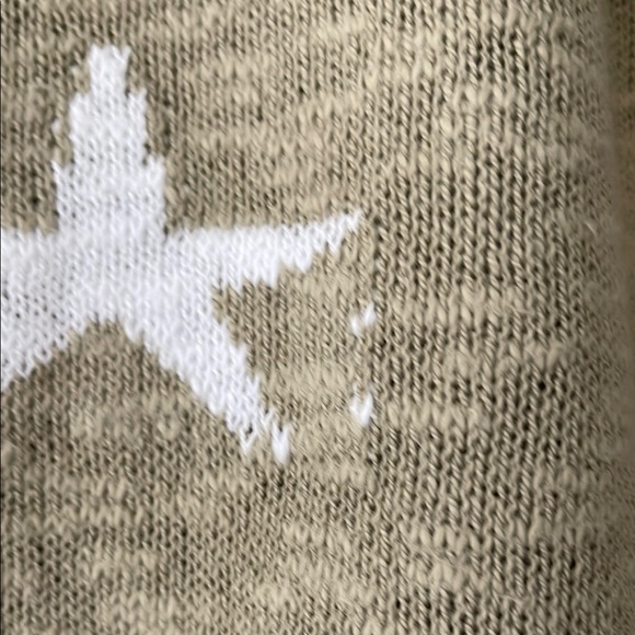 Mia & Tess Sage Green and White Star Pattern Sweater Knit Tank Top - Picture 4 of 5